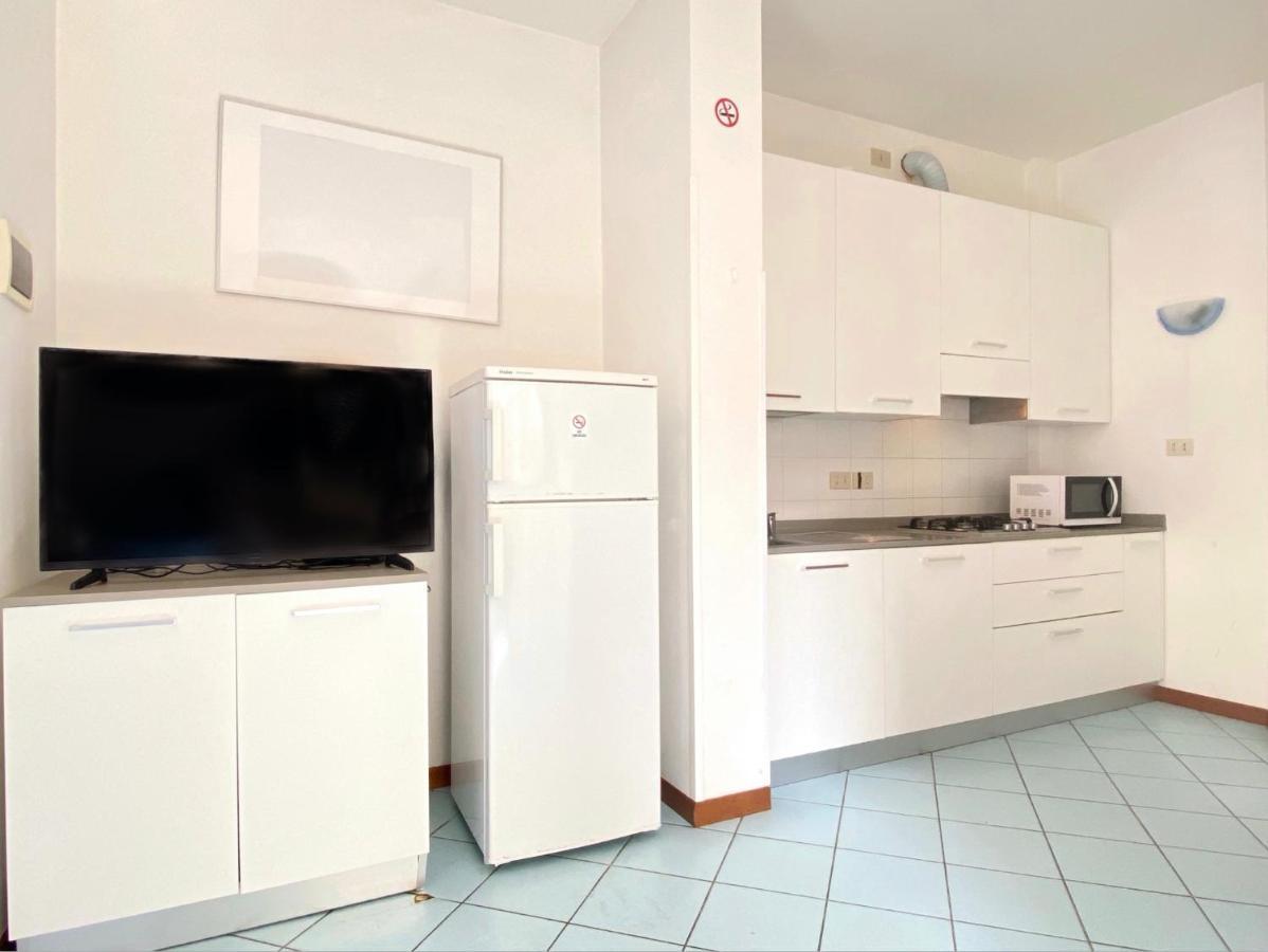 Villa Santin Carraro Immobiliare - Family Apartments リド・ディ・イエゾロ エクステリア 写真