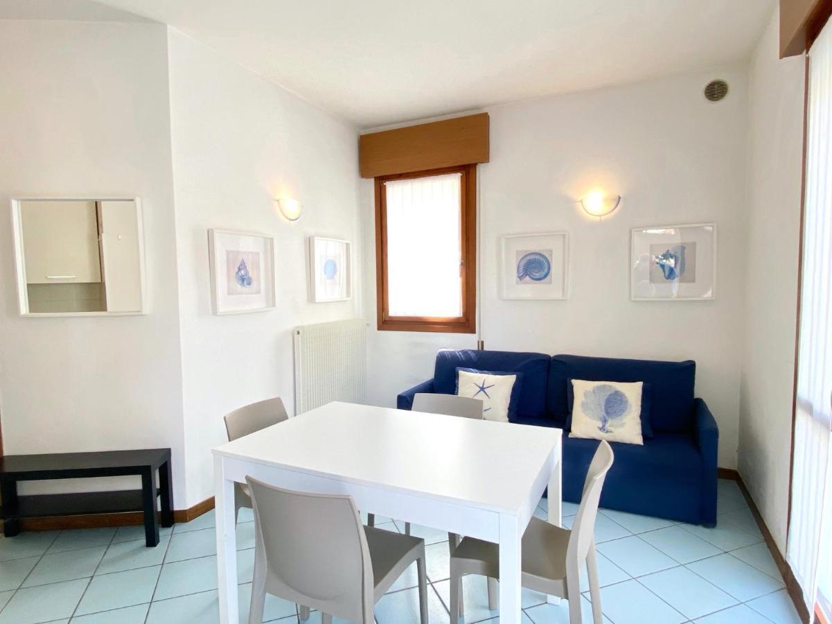 Villa Santin Carraro Immobiliare - Family Apartments リド・ディ・イエゾロ エクステリア 写真