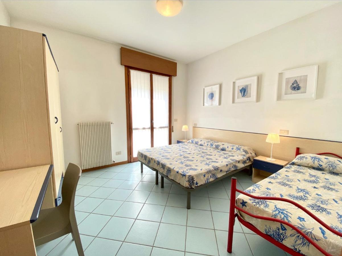 Villa Santin Carraro Immobiliare - Family Apartments リド・ディ・イエゾロ エクステリア 写真